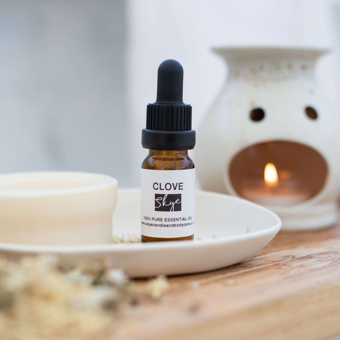 clove essential oil